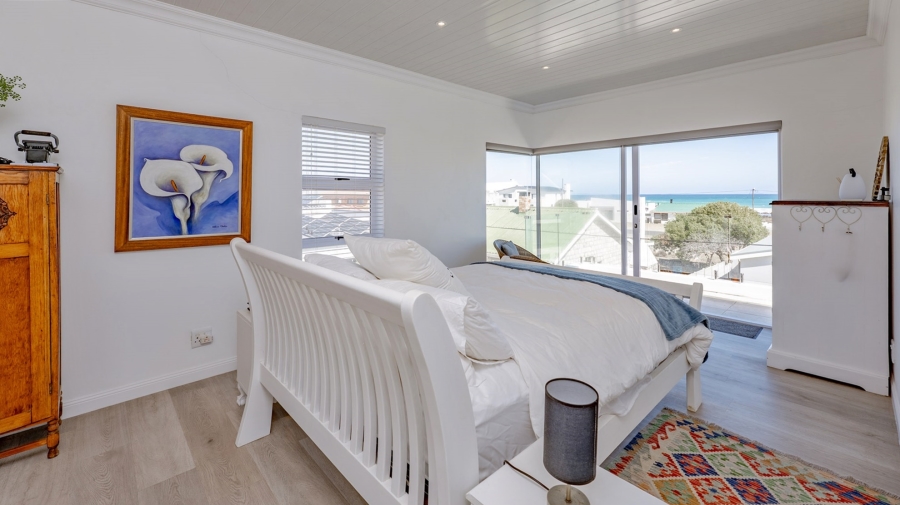 4 Bedroom Property for Sale in Agulhas Western Cape